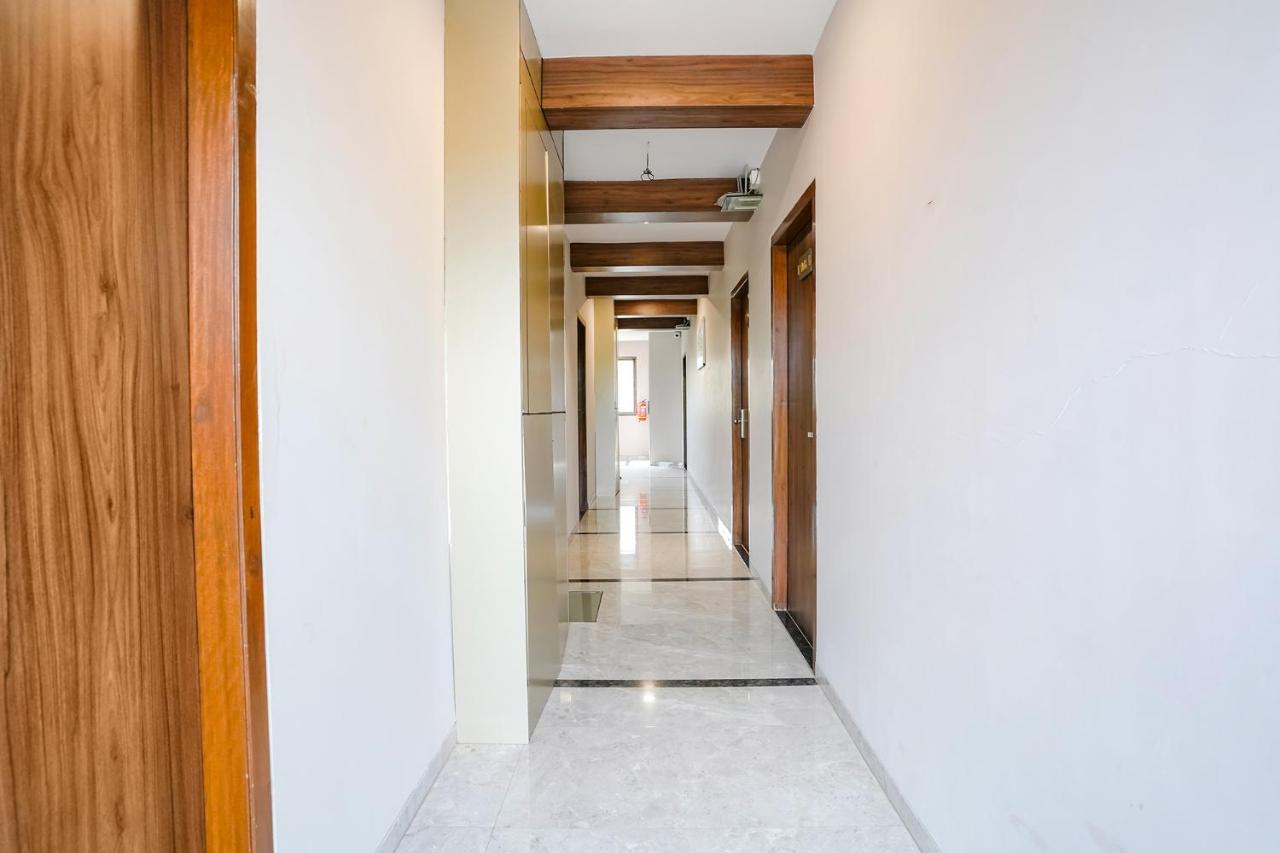 Fabhotel Swaraj Shirgaon  ภายนอก รูปภาพ