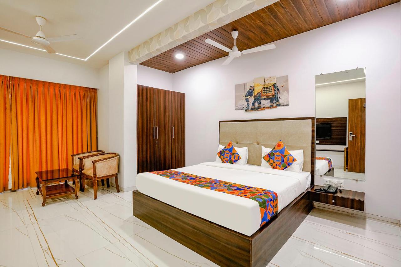 Fabhotel Swaraj Shirgaon  ภายนอก รูปภาพ