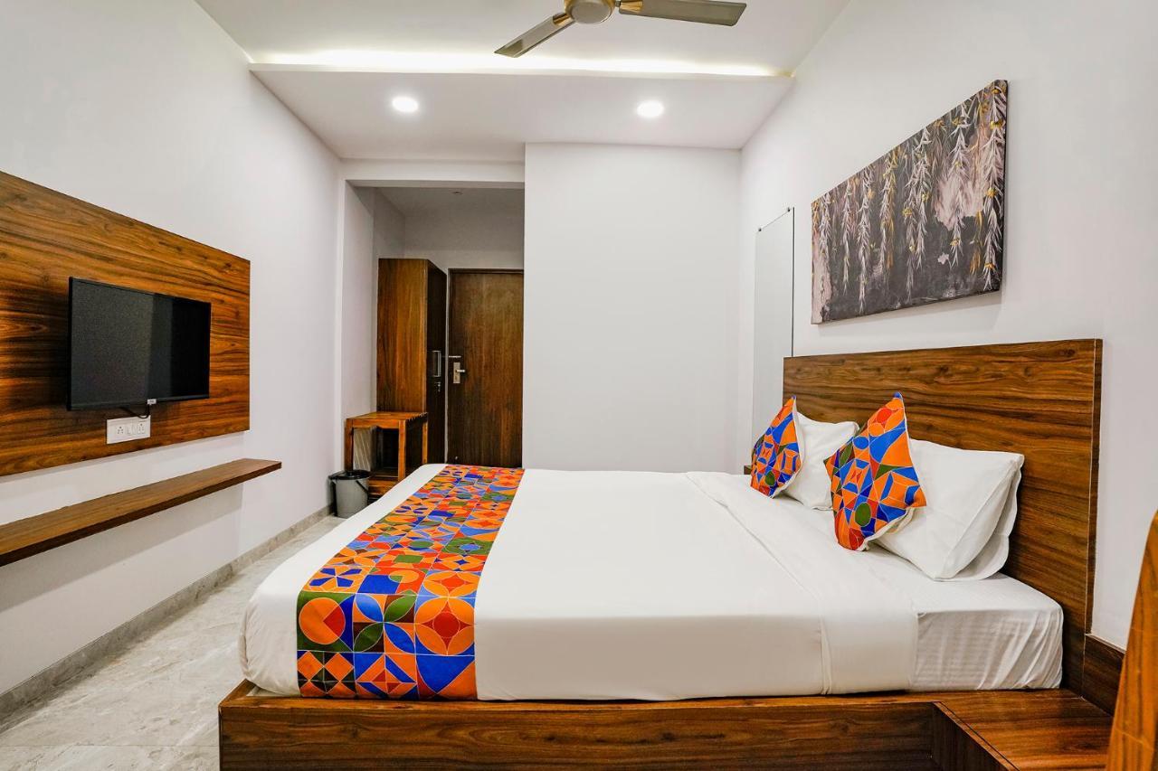 Fabhotel Swaraj Shirgaon  ภายนอก รูปภาพ