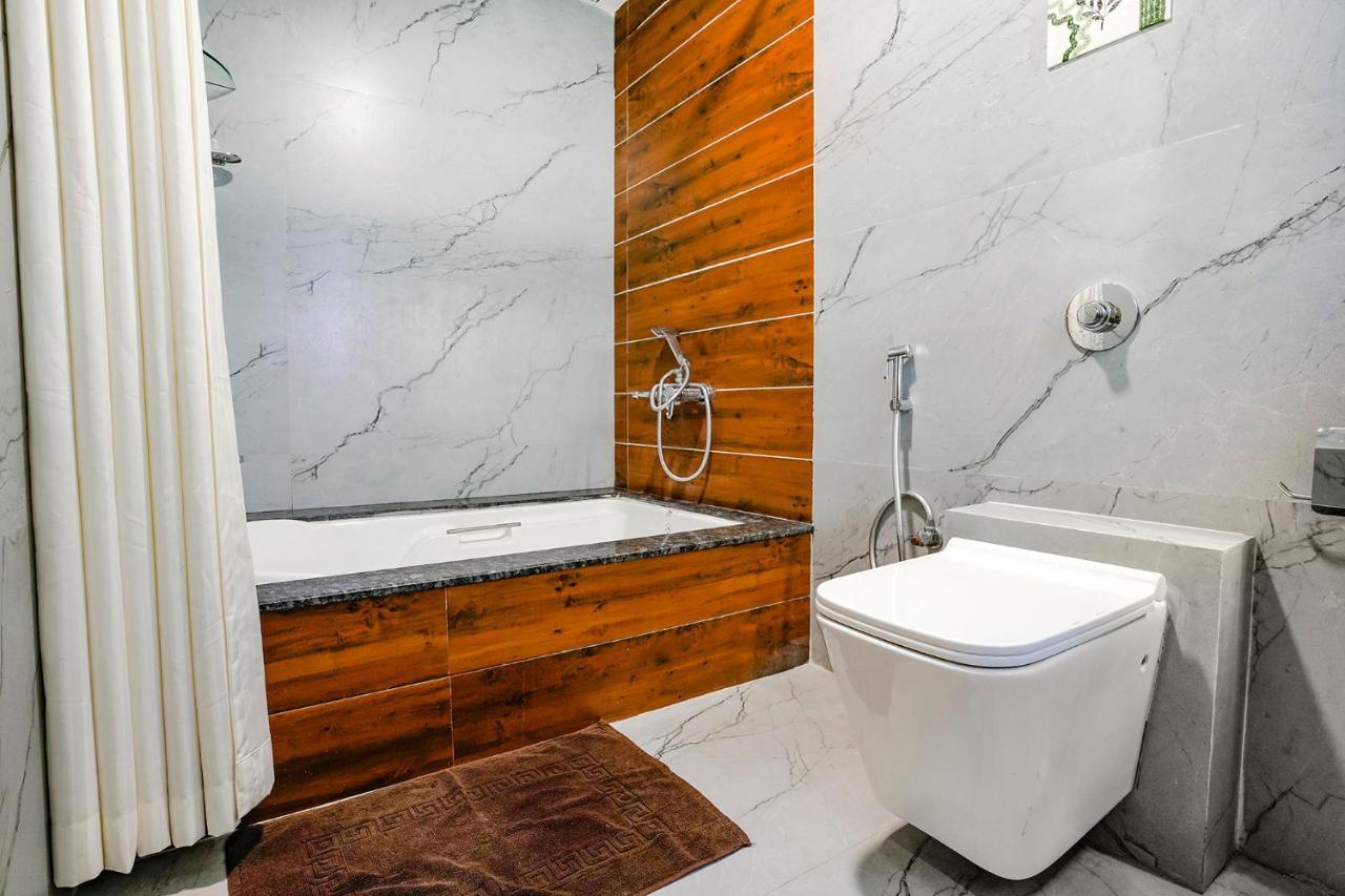 Fabhotel Swaraj Shirgaon  ภายนอก รูปภาพ