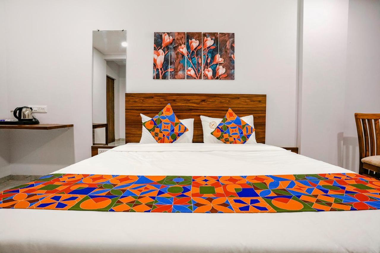 Fabhotel Swaraj Shirgaon  ภายนอก รูปภาพ