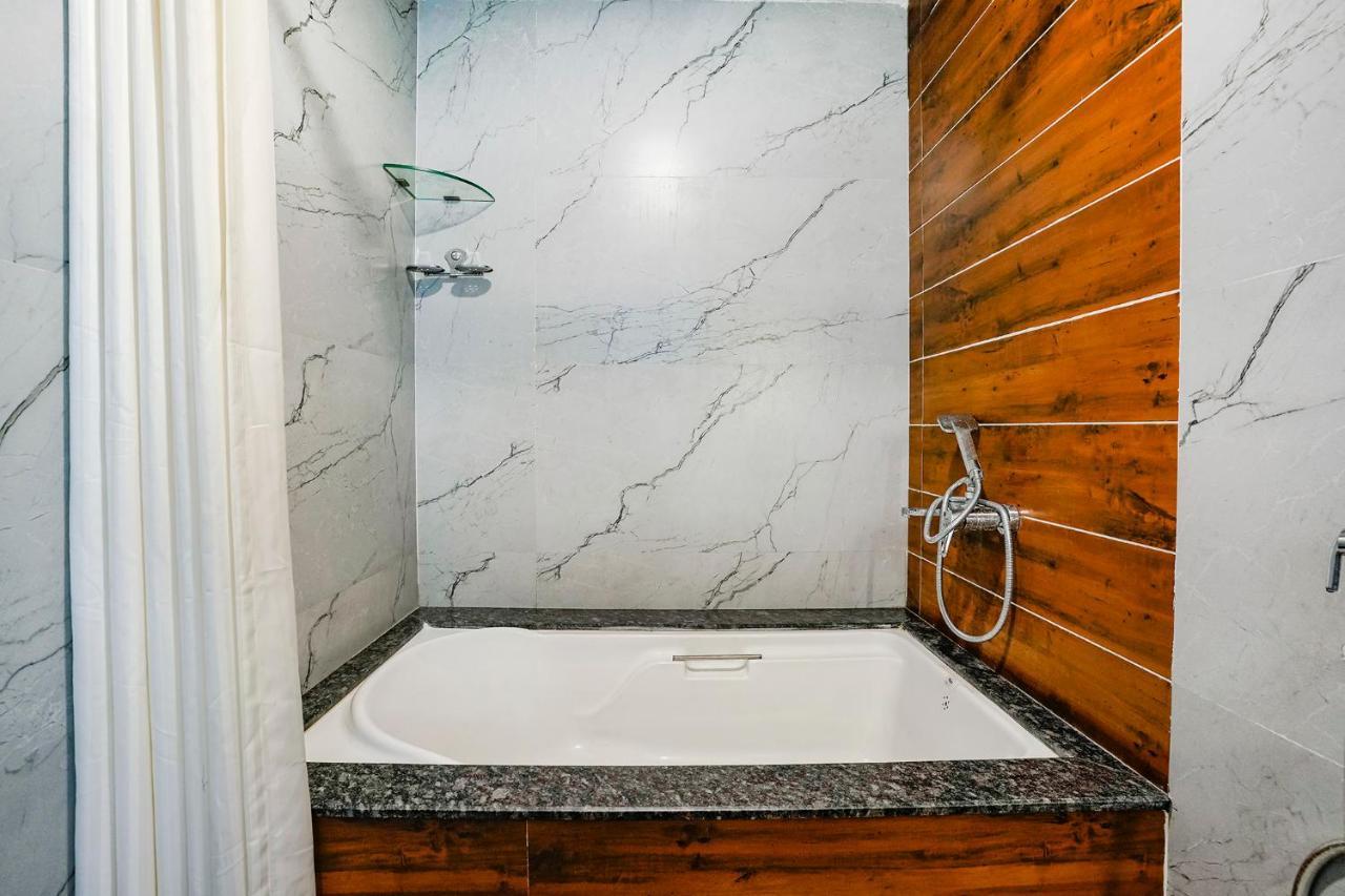 Fabhotel Swaraj Shirgaon  ภายนอก รูปภาพ